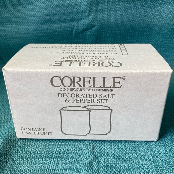 Corelle Decorated Salt & Pepper Shakers Pattern Shadow Iris Floral Design - Picture 8 of 9